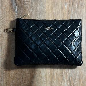 Scout Horizontal Black Quilted Pouch Medium Size Accessory